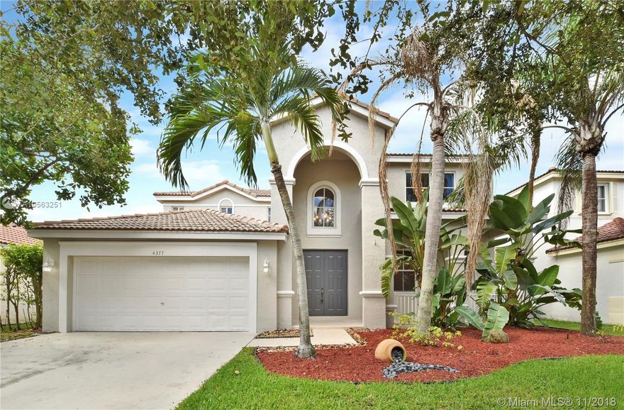 5BED/4BATH ALL UPDATED WITH NEW KITCHEN - CUSTOM WOOD CABINETS, QUARTZ, NEW SS APPLIANCES, NEW PORCELAIN TILE, MARBLE SETTING, NEW WOOD FLOOR UPSTAIRS AND STAIRS, NEW BATHROOM, NEW INTERIOR AND EXTERIOR PAINTING. ALL NEW. AMAZING LOCATION. A+++ SCHOOLS