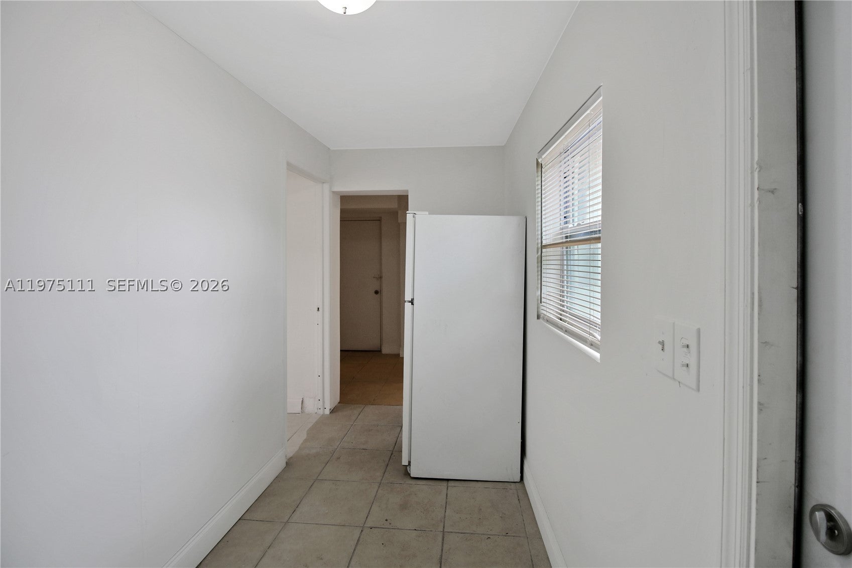 1160 W 26 th  ct