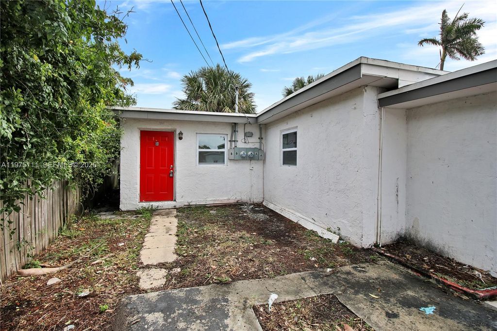 Photo of 1160 W 26 th Ct, Riviera Beach, FL 33404 (MLS # A11975111)