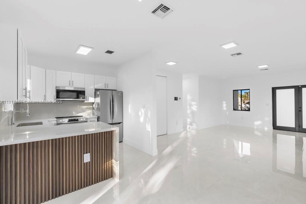 MAYLAND - Residential