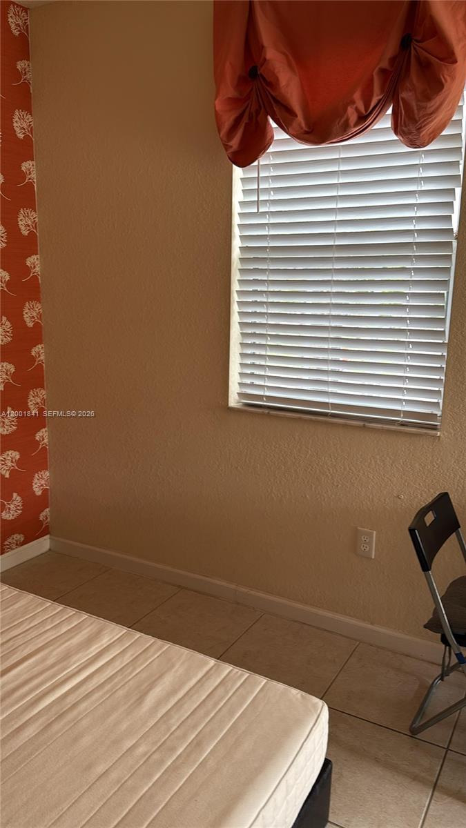 KENDALL COMMONS RESIDENTI - Residential Lease