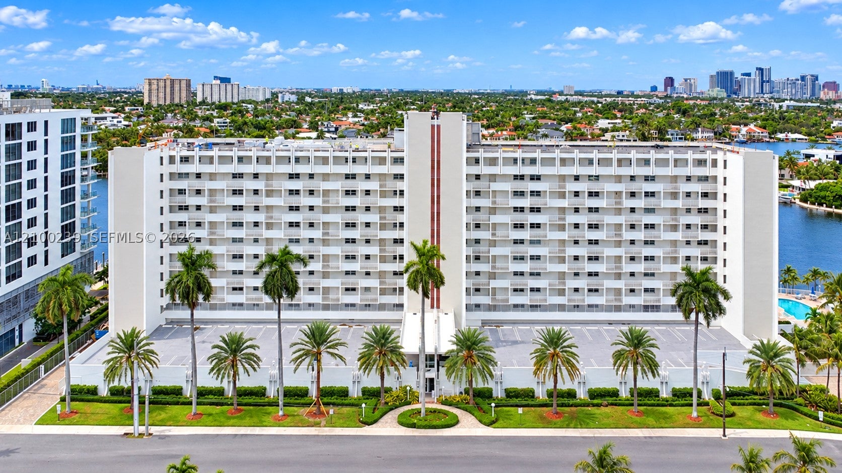 511 Bayshore Dr 310