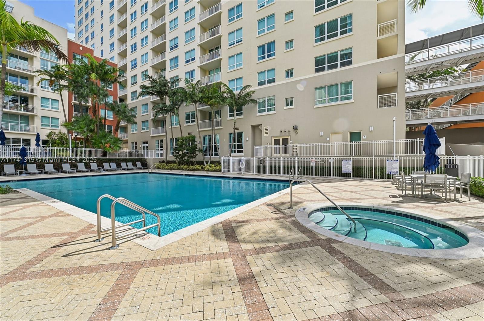 CITE CONDO - Residential