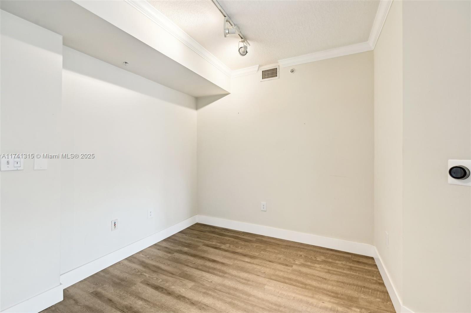 CITE CONDO - Residential