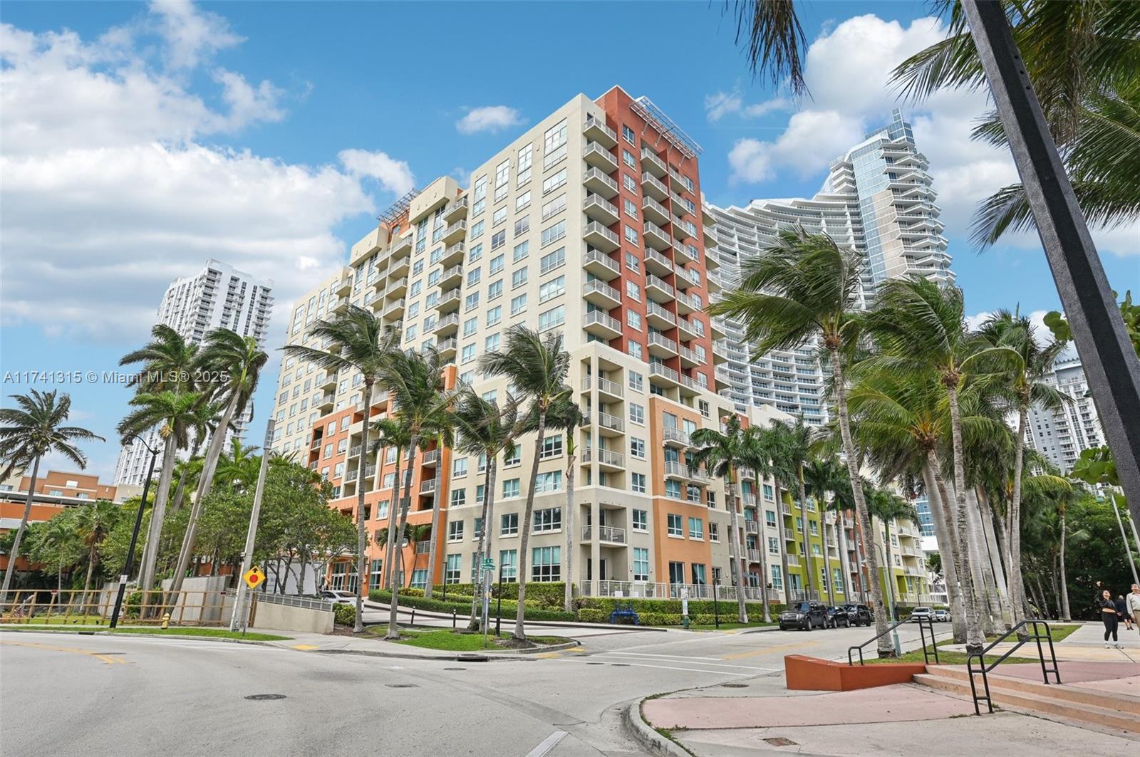 Property for Sale at 2000 N Bayshore Dr 304, Miami, Broward County, Florida - Bedrooms: 2 
Bathrooms: 2  - $460,000