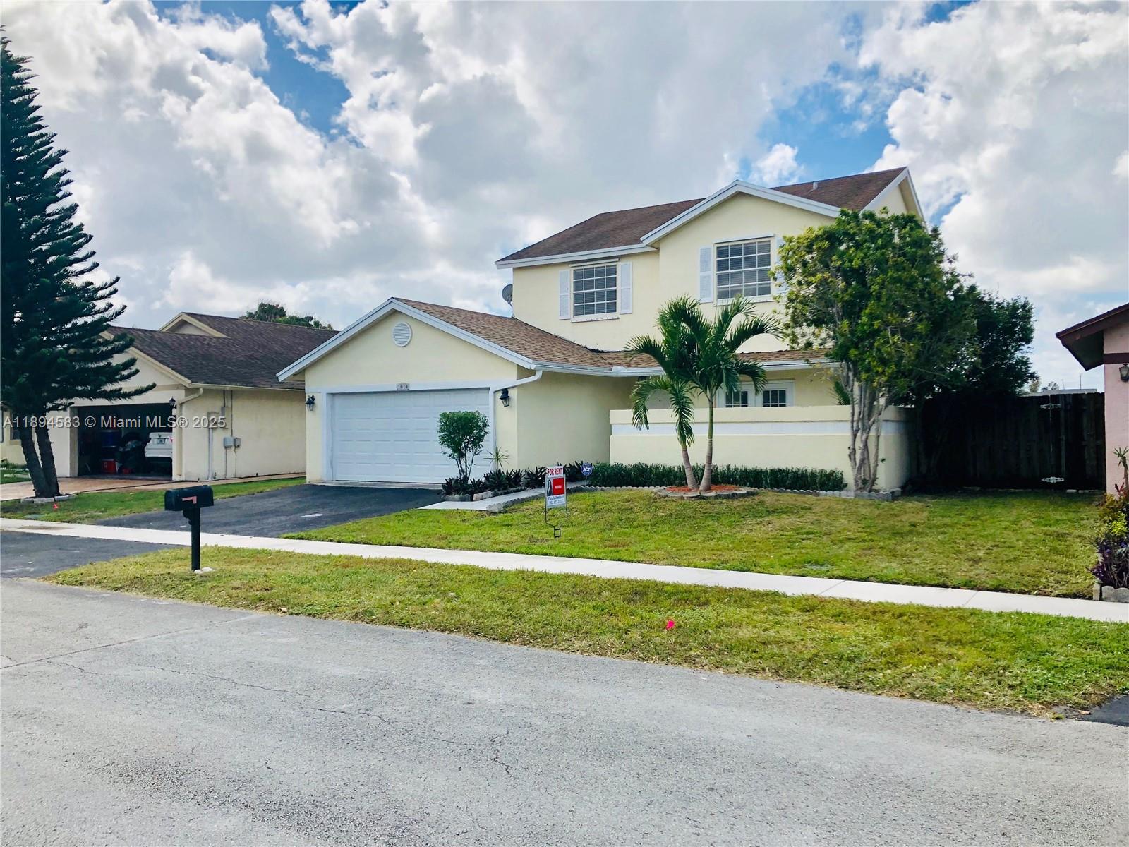 LAKESIDE SOUTH - Residential Lease