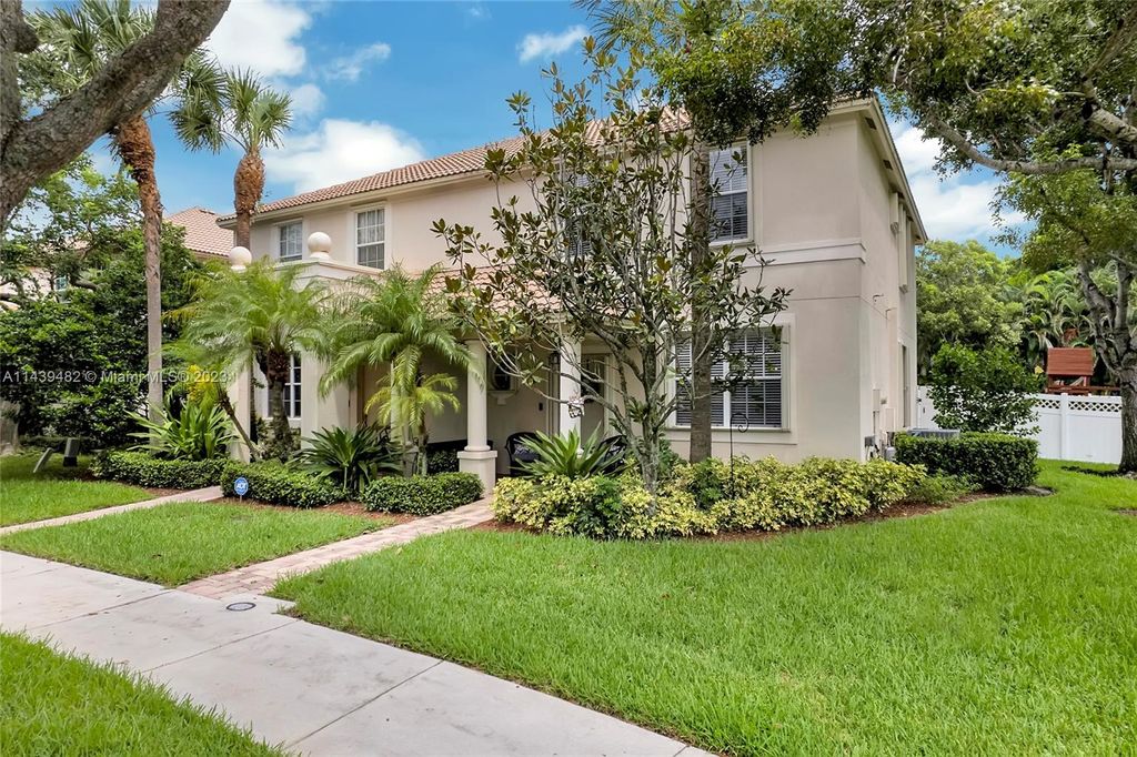 Photo of 8041 Murano Cir, Palm Beach Gardens, FL 33418 (MLS # A11439482)