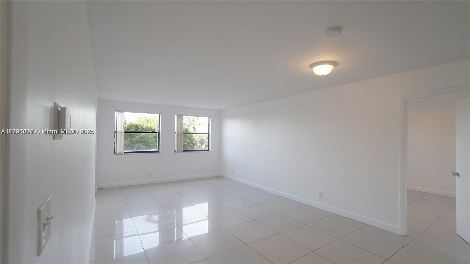 8100 Geneva Ct 343, Doral, Miami-Dade County, Florida - 2 Bedrooms  
2 Bathrooms - 