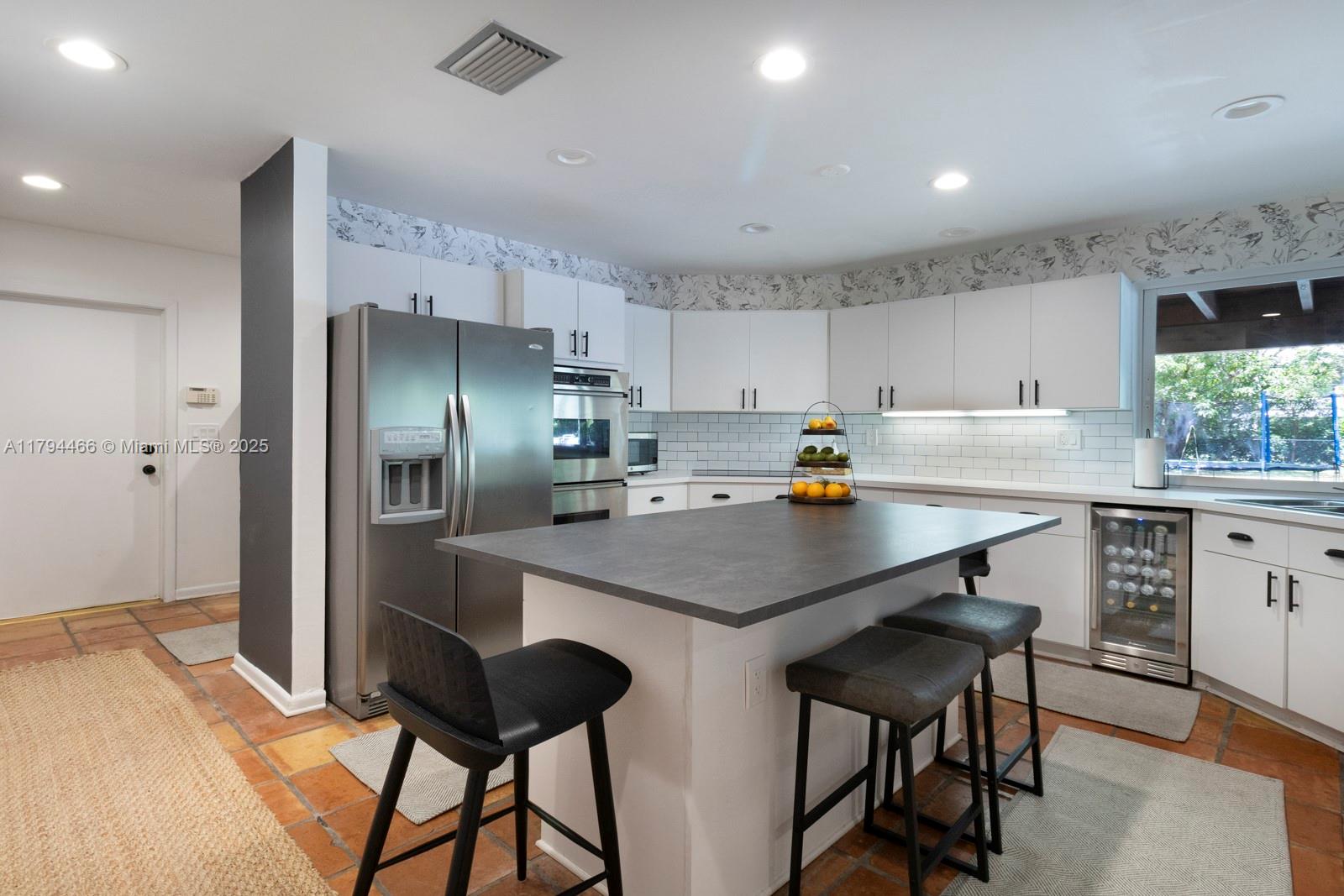 PINE ACRES ESTS - Residential