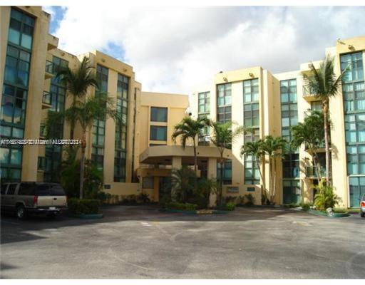 CORAL TOWERS CONDO - Residential
