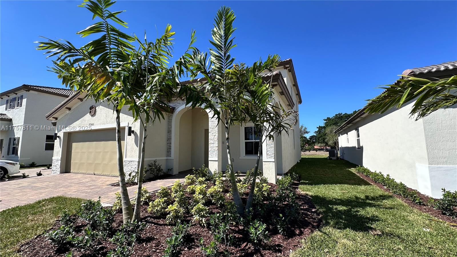 Rental Property at 2760 Se 23 Ave 2760, Homestead, Miami-Dade County, Florida - Bedrooms: 3 
Bathrooms: 3  - $3,500 MO.