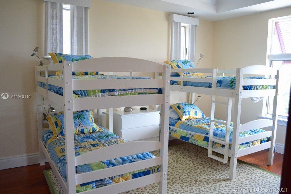 Conch Key - Residential