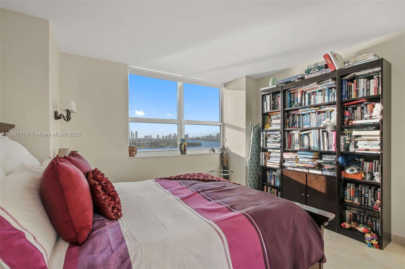 THE FLORIDIAN CONDO - Residential Lease