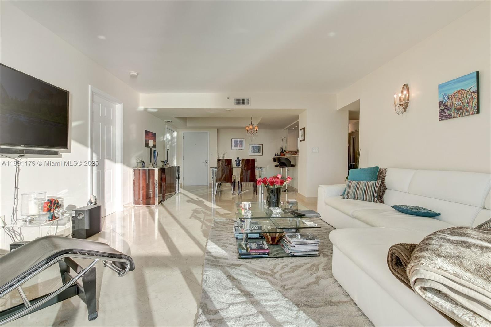 THE FLORIDIAN CONDO - Residential Lease
