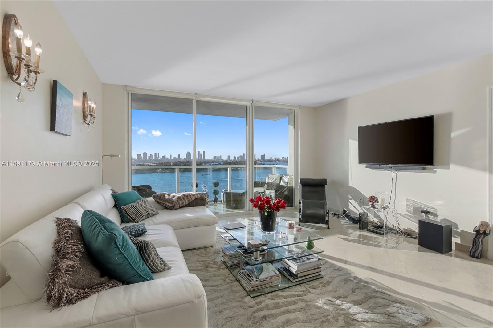 THE FLORIDIAN CONDO - Residential Lease