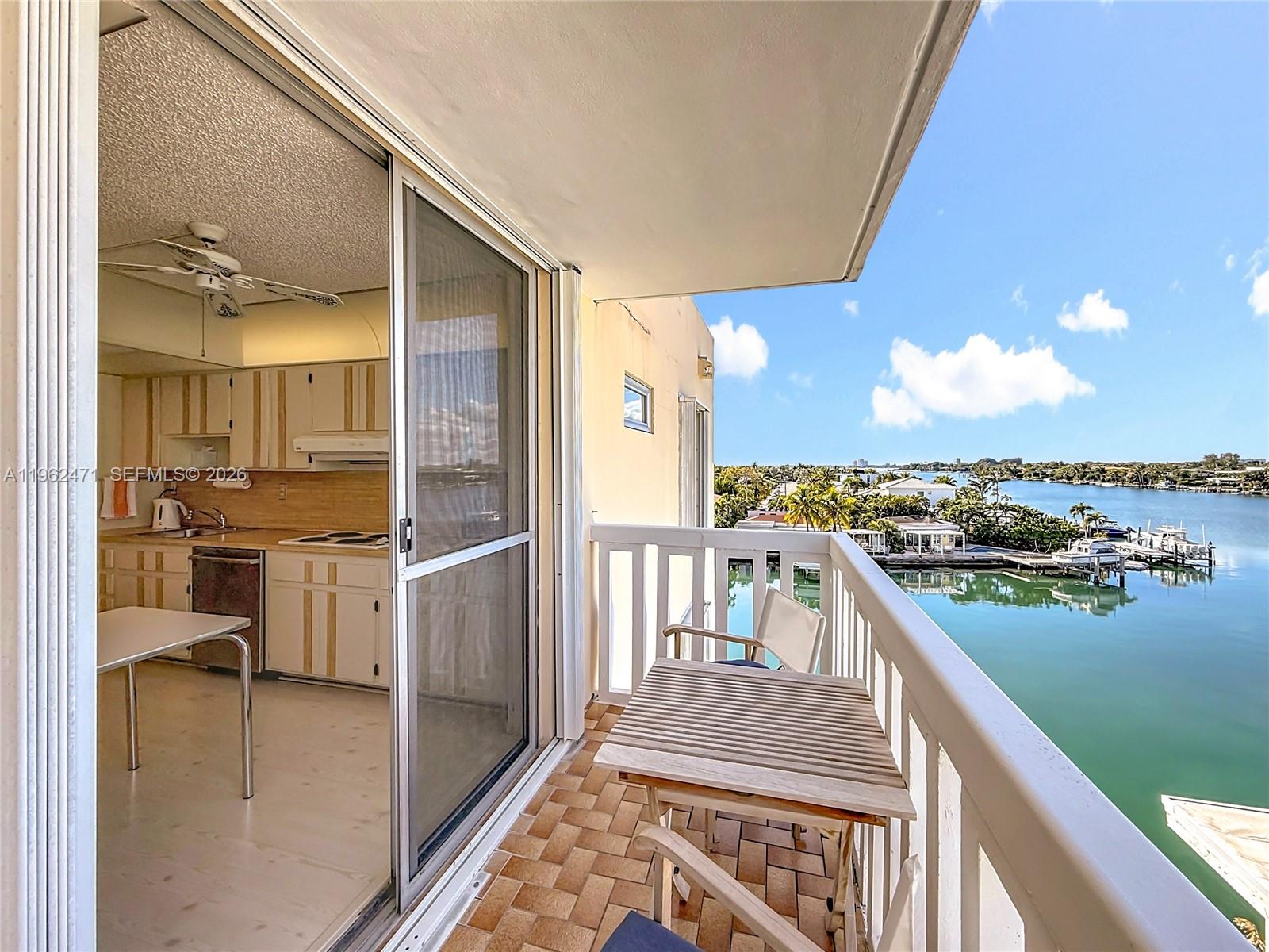 COLONNADE BAY CONDO - Residential