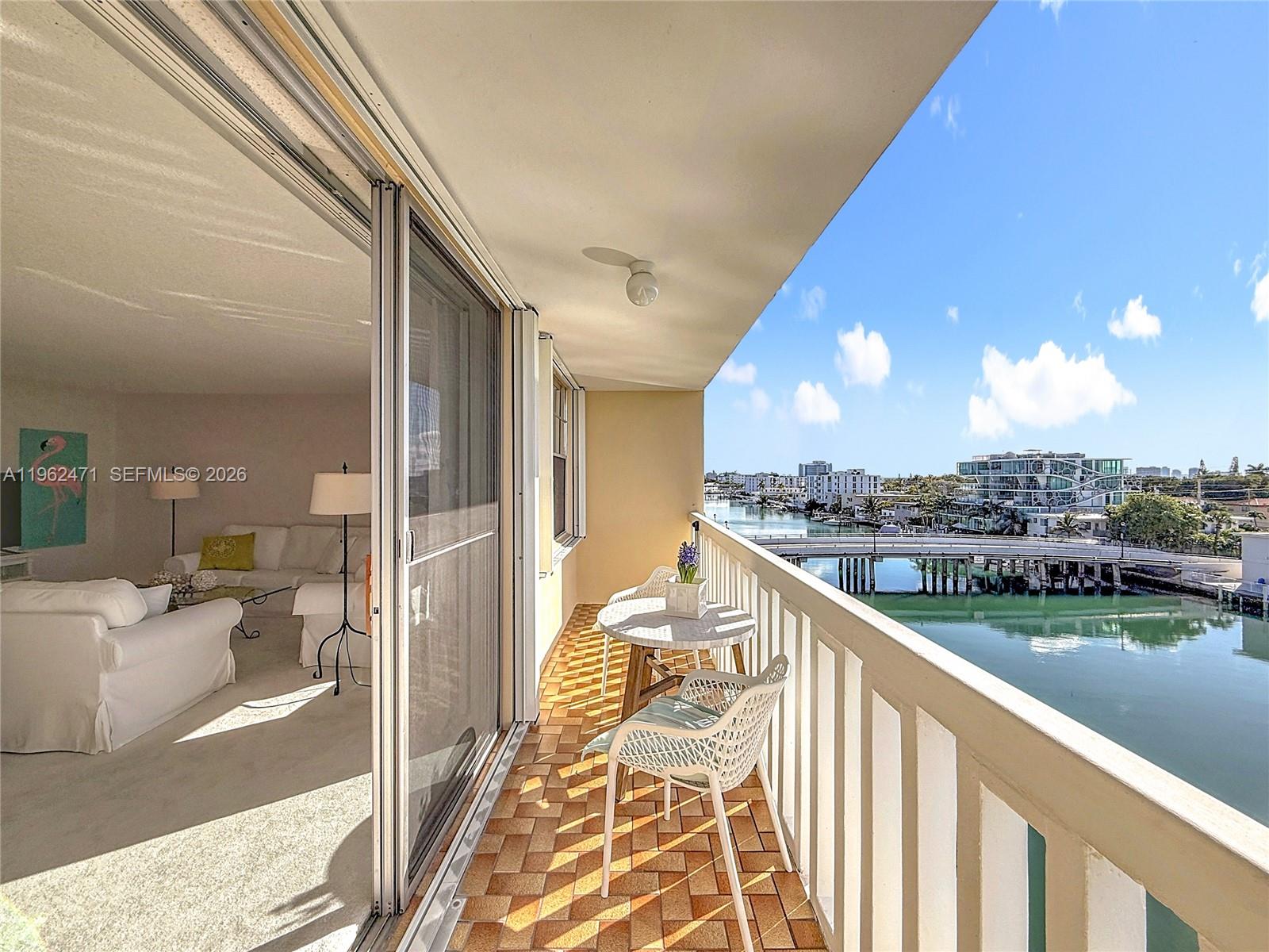 COLONNADE BAY CONDO - Residential