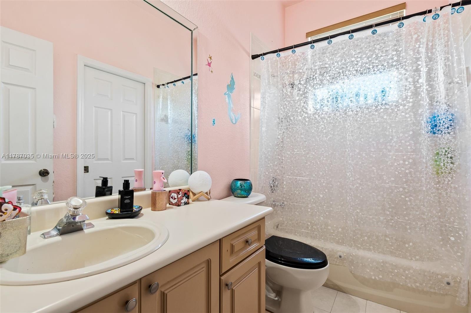 POD 3 AT MONARCH LAKES - Residential