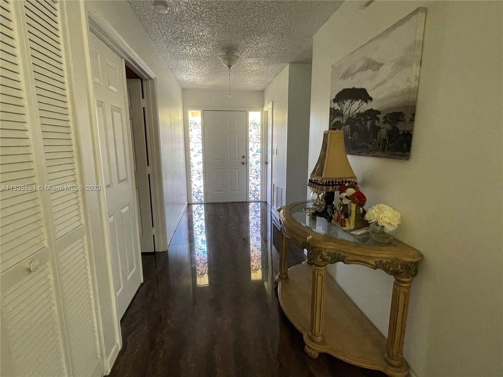 Photo of 104 Executive Cir, Boynton Beach, FL 33436 (MLS # A11336894)