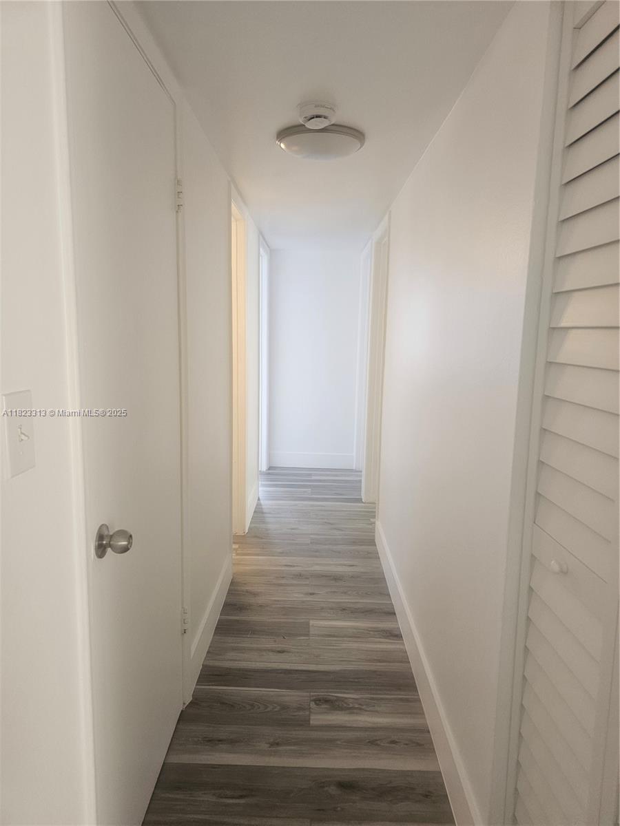 TOWERS OF WESTLAND CONDO - Residential Lease