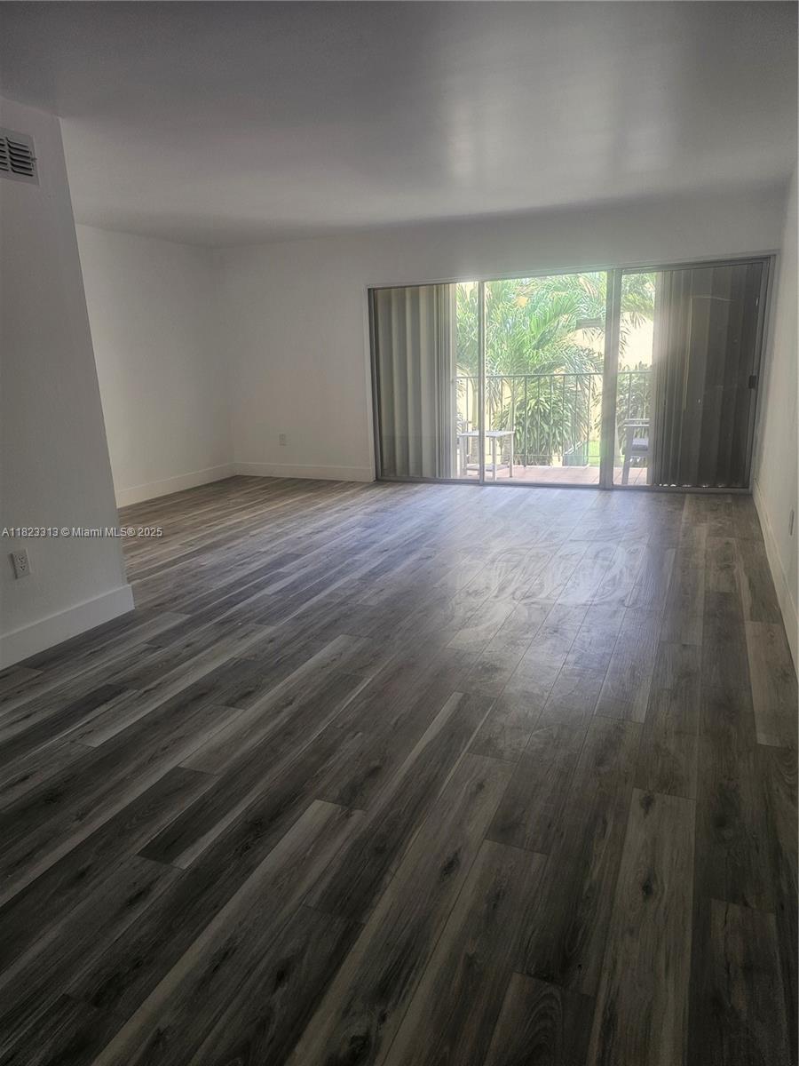TOWERS OF WESTLAND CONDO - Residential Lease