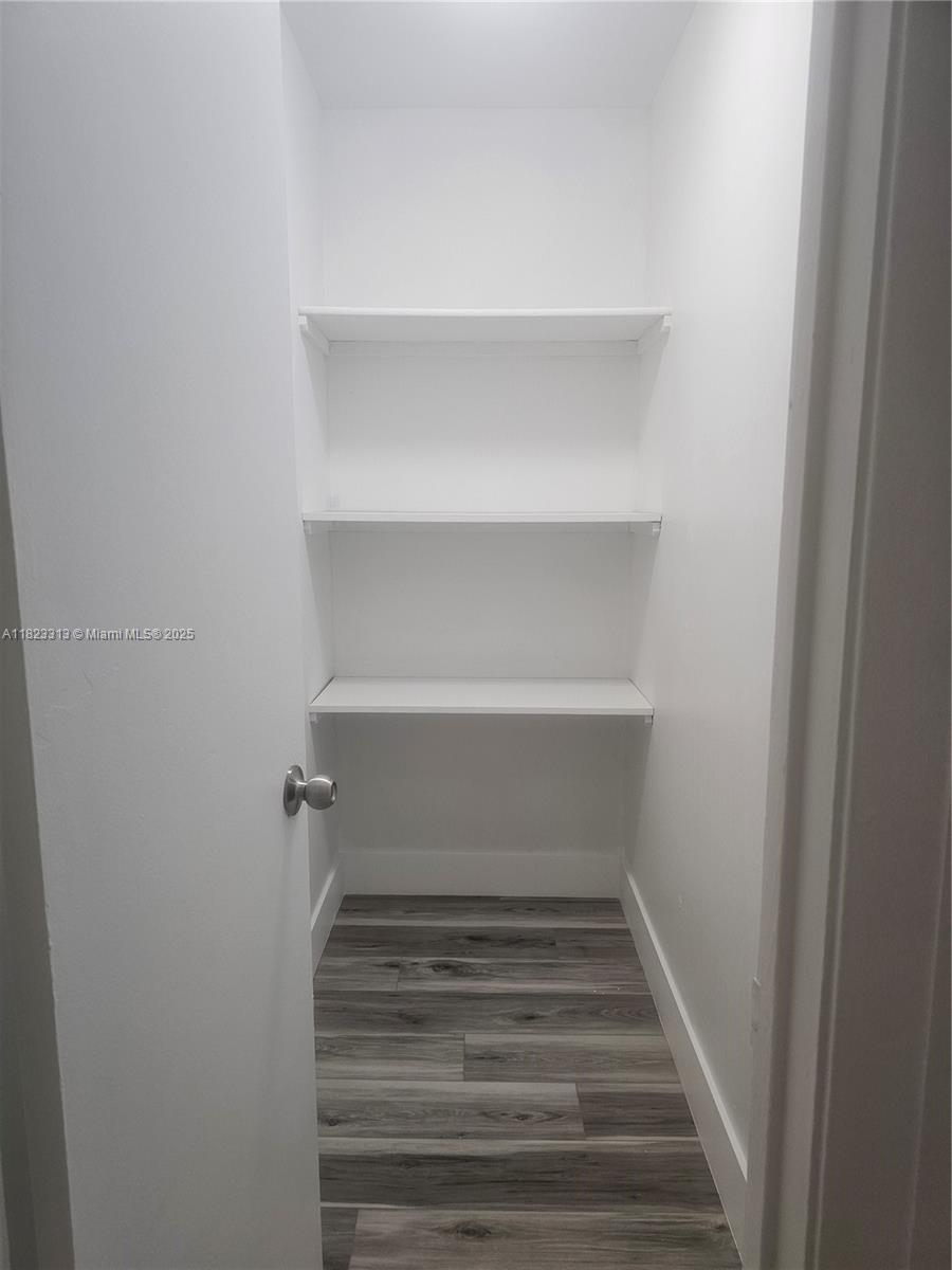 TOWERS OF WESTLAND CONDO - Residential Lease
