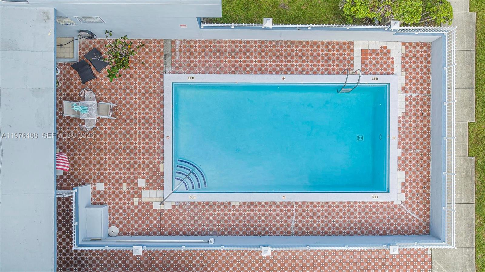 THE LEEWARD CONDO - Residential Lease