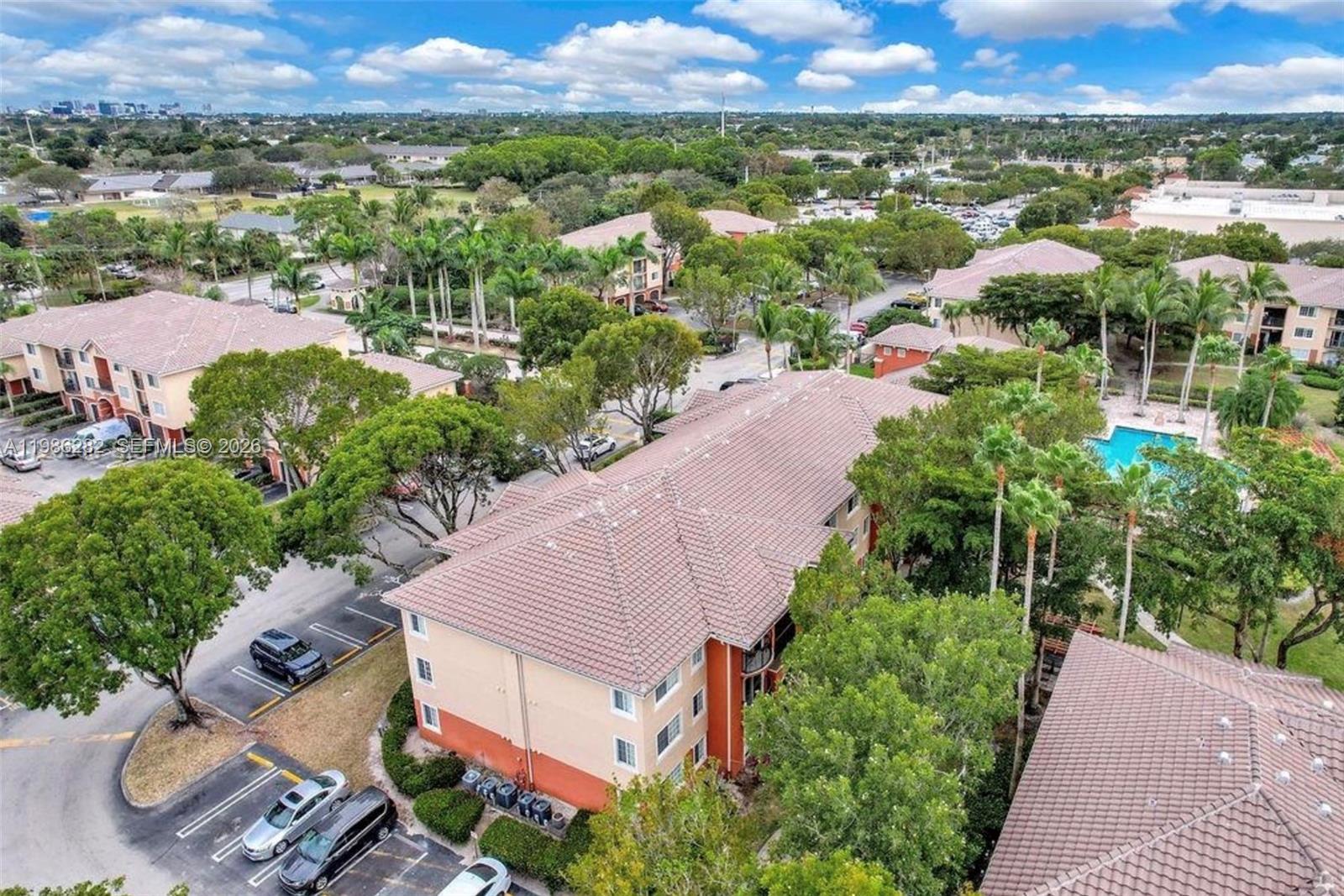 GRAND ISLES CONDO - Residential Lease