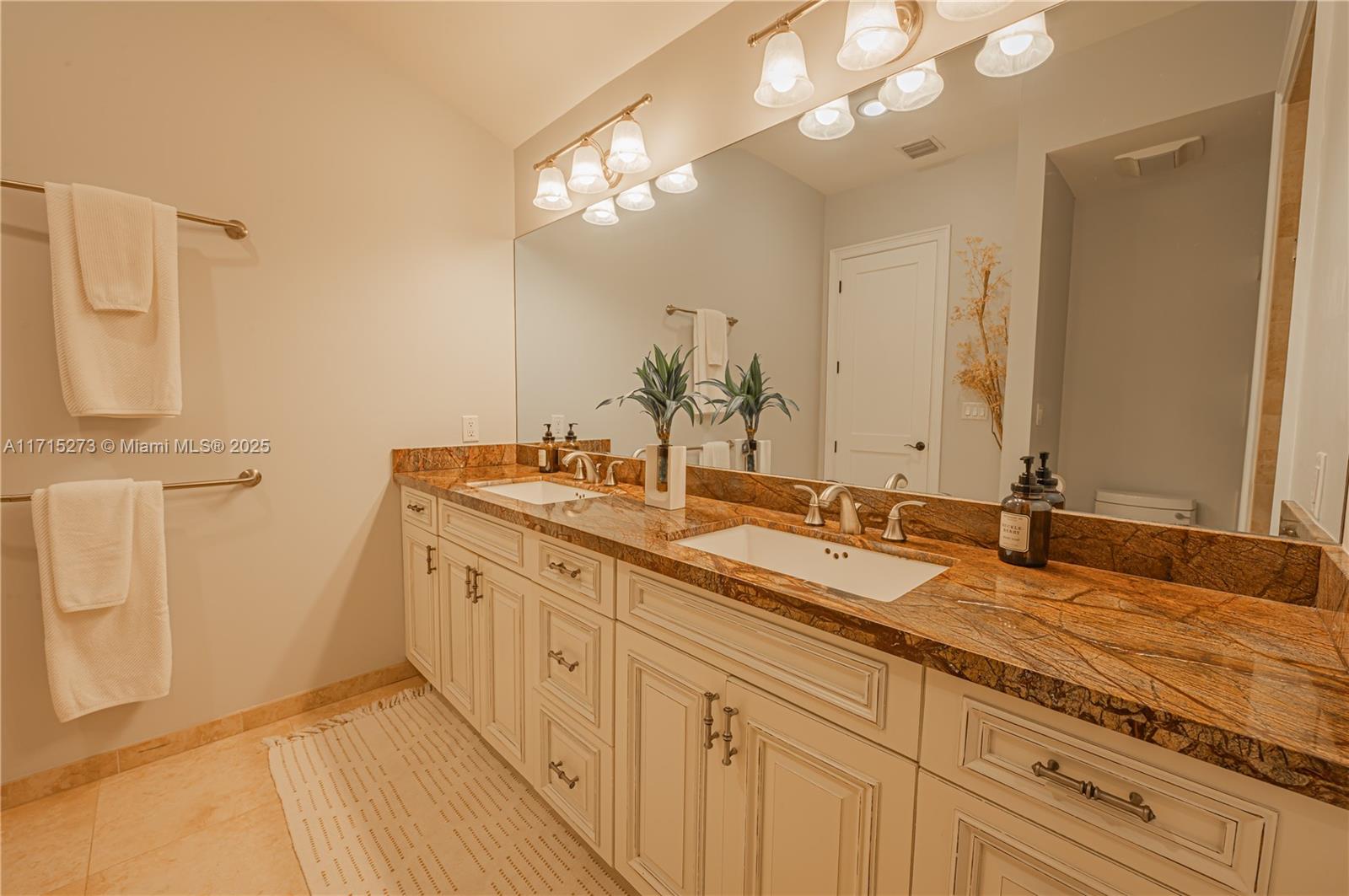 YELLOWSTONE PARK AMEN PLA - Residential