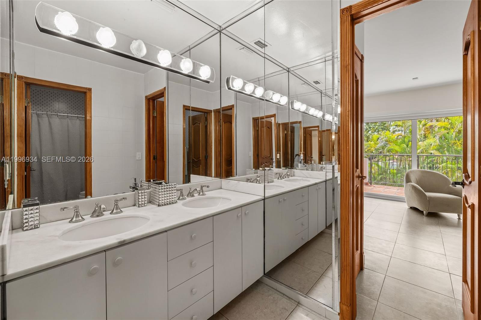 WINDEMERE WOODE - Residential