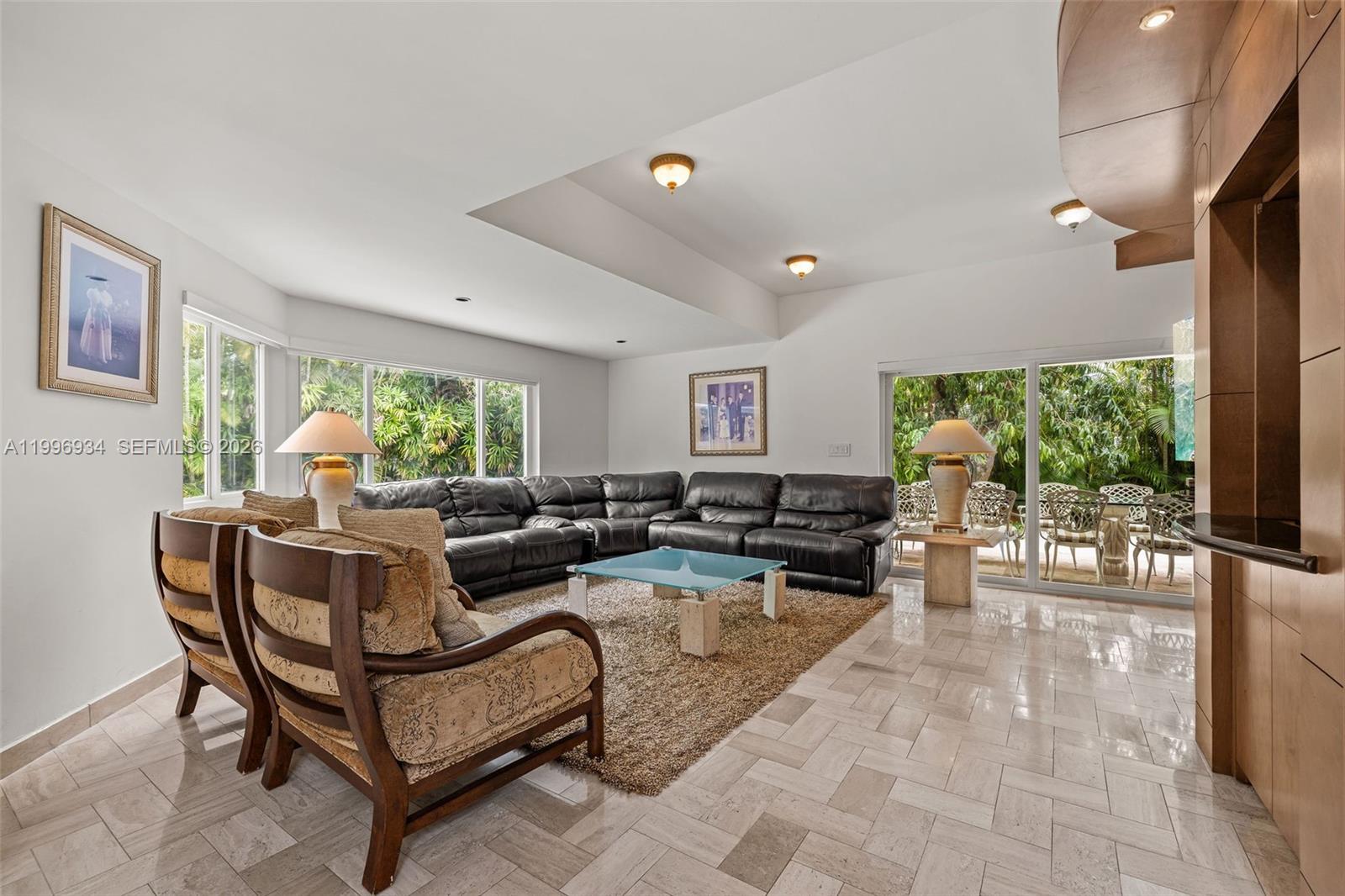 WINDEMERE WOODE - Residential