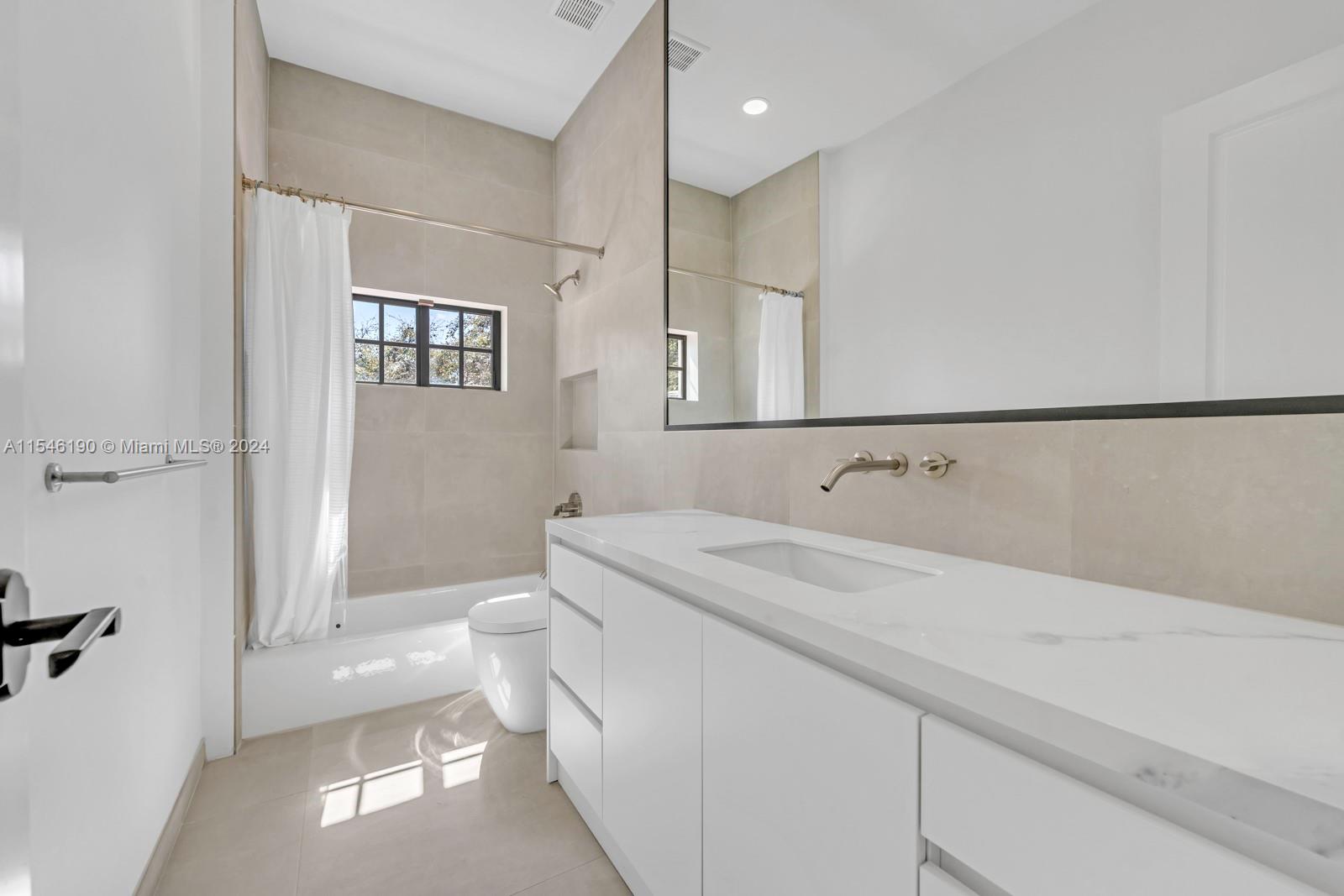 COCOPLUM SEC 1 - Residential