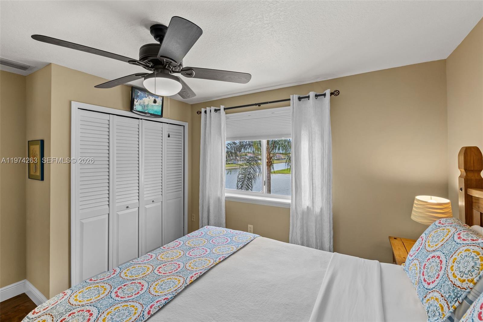 DORAL MEADOWS 1ST ADDN - Residential