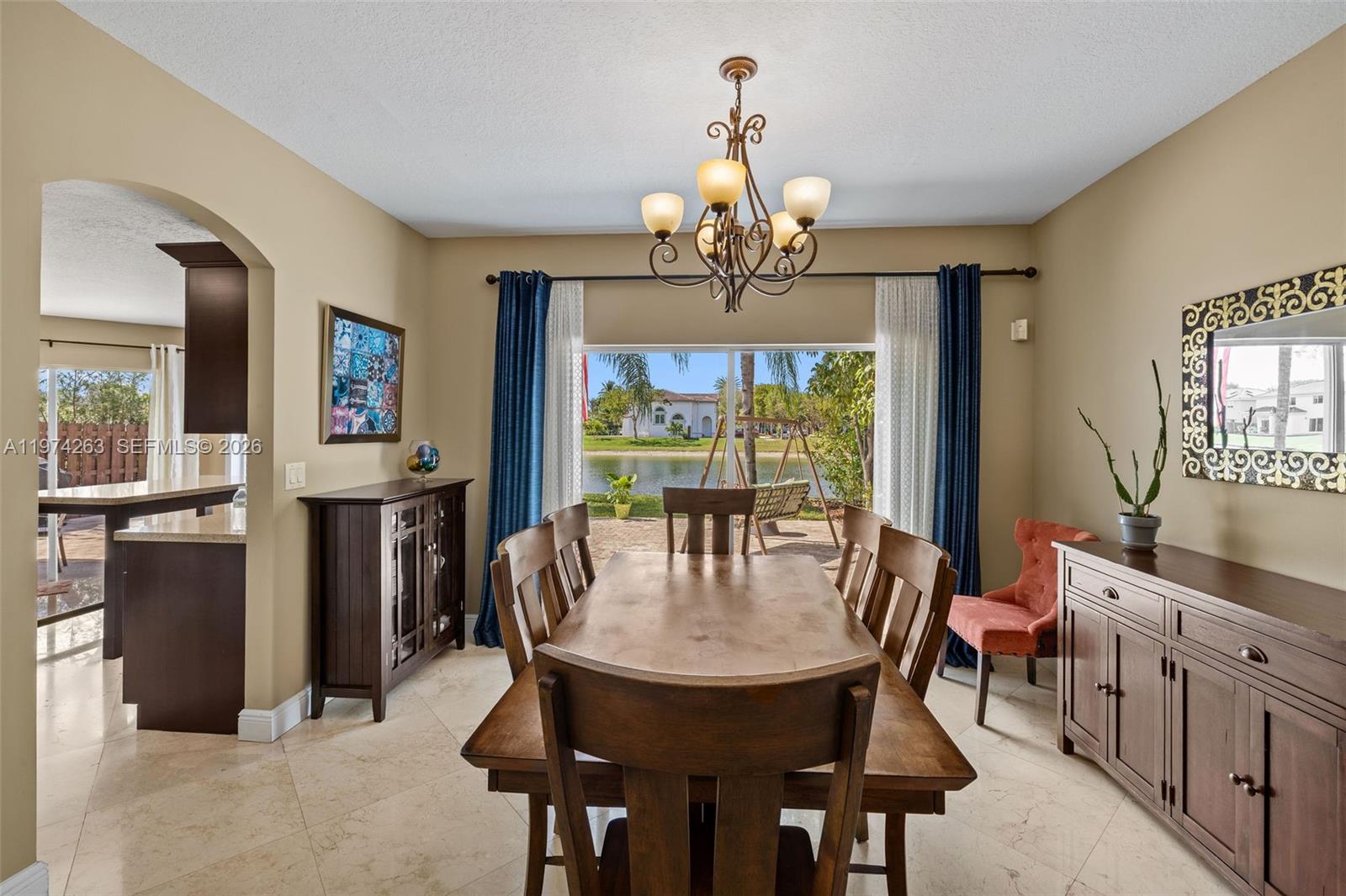 DORAL MEADOWS 1ST ADDN - Residential