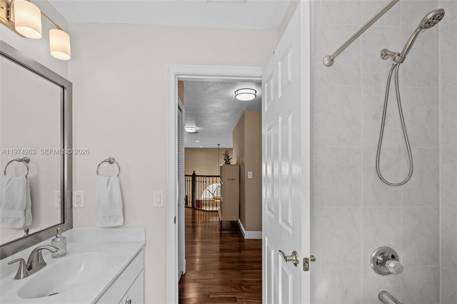 DORAL MEADOWS 1ST ADDN - Residential