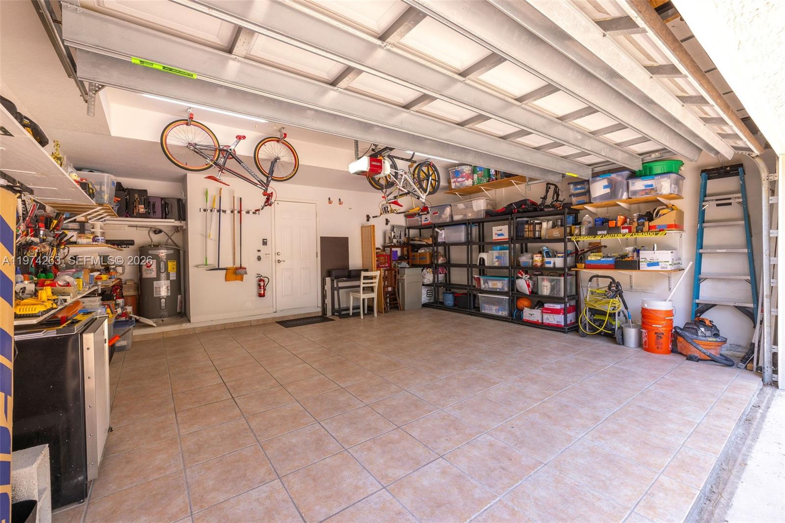 DORAL MEADOWS 1ST ADDN - Residential