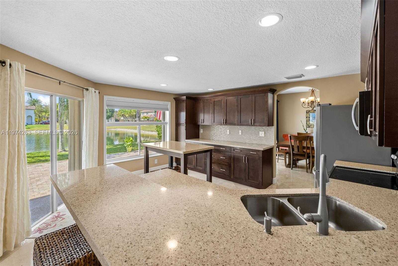 DORAL MEADOWS 1ST ADDN - Residential