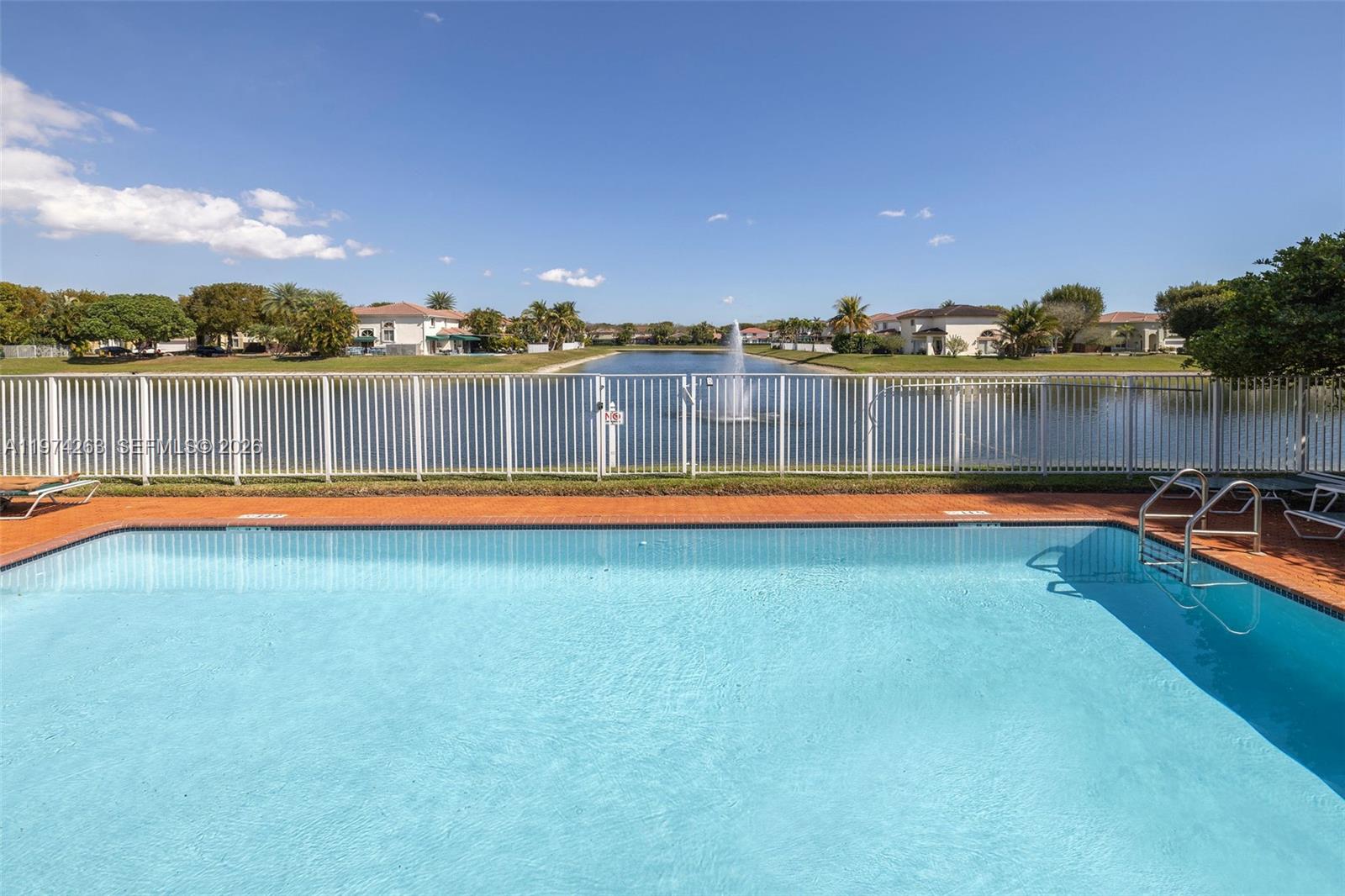 DORAL MEADOWS 1ST ADDN - Residential