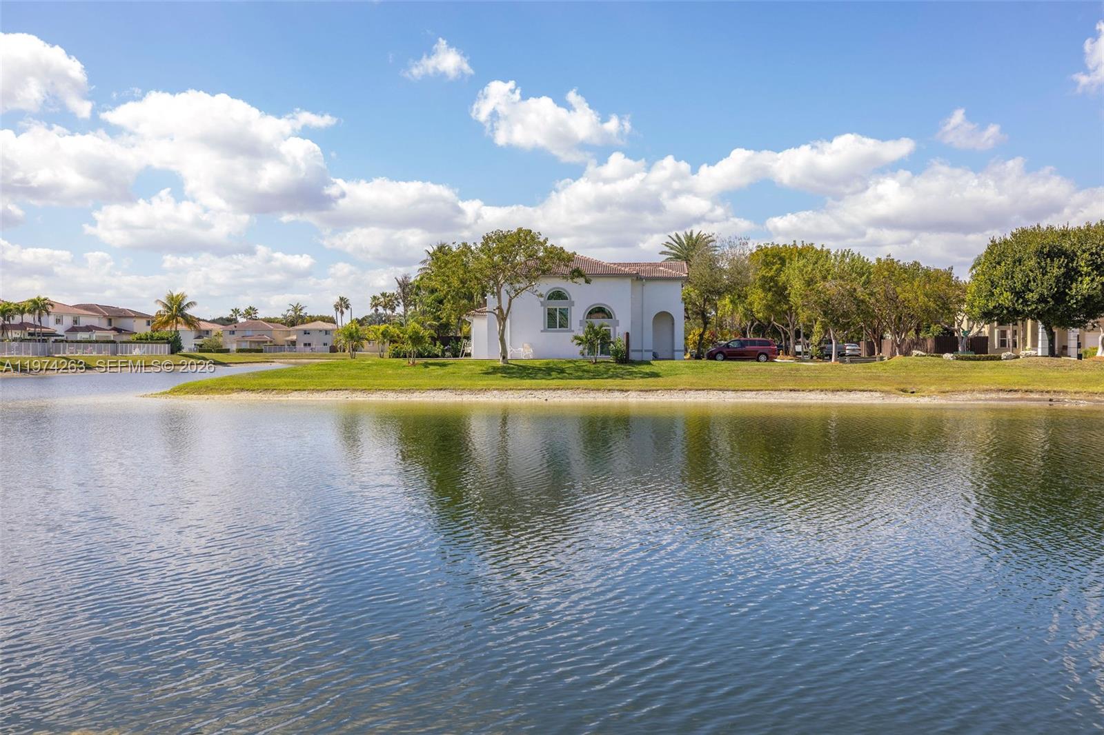 DORAL MEADOWS 1ST ADDN - Residential