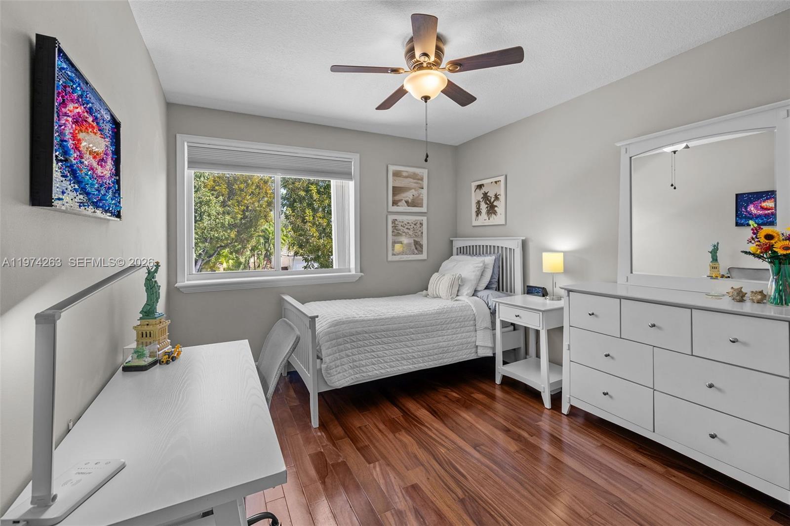 DORAL MEADOWS 1ST ADDN - Residential