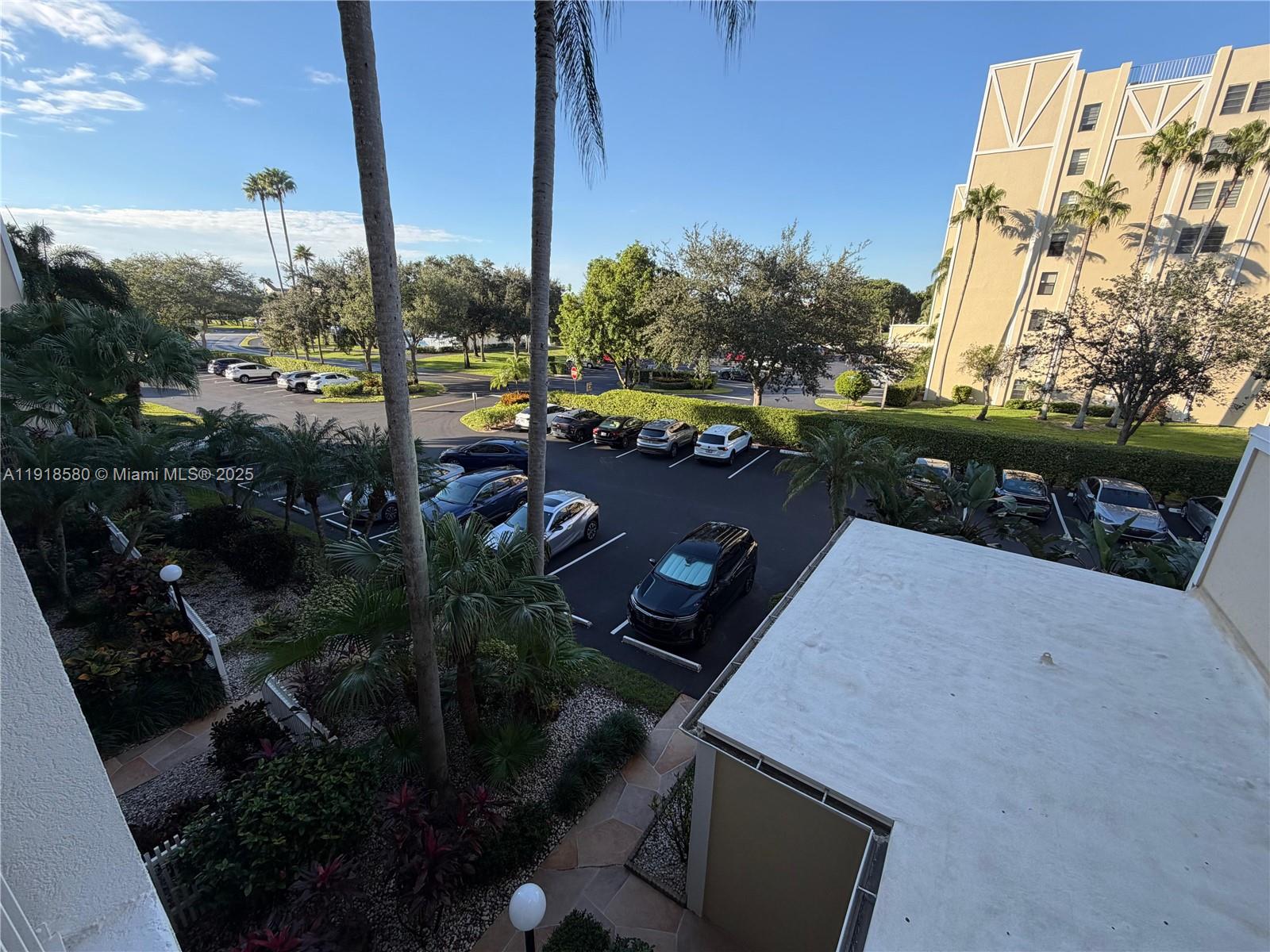 HUNTINGTON LAKES SEC FIVE - Residential Lease