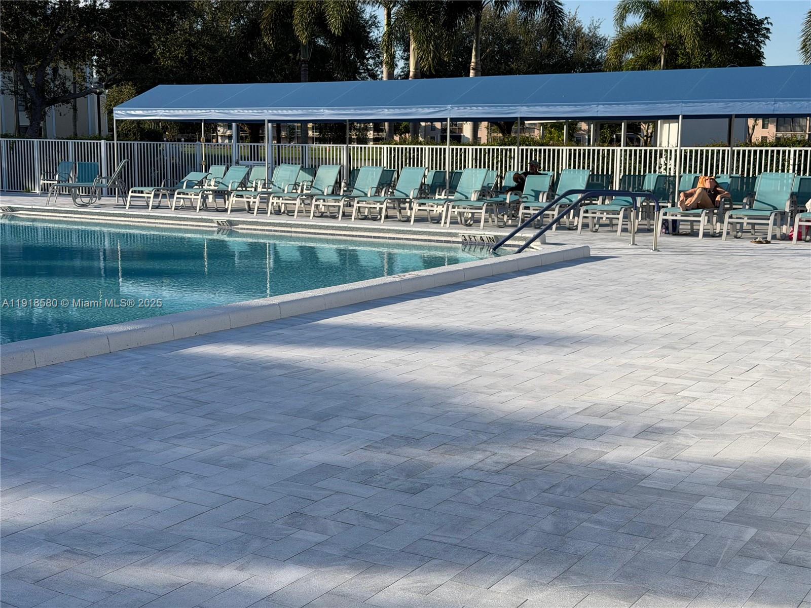 HUNTINGTON LAKES SEC FIVE - Residential Lease