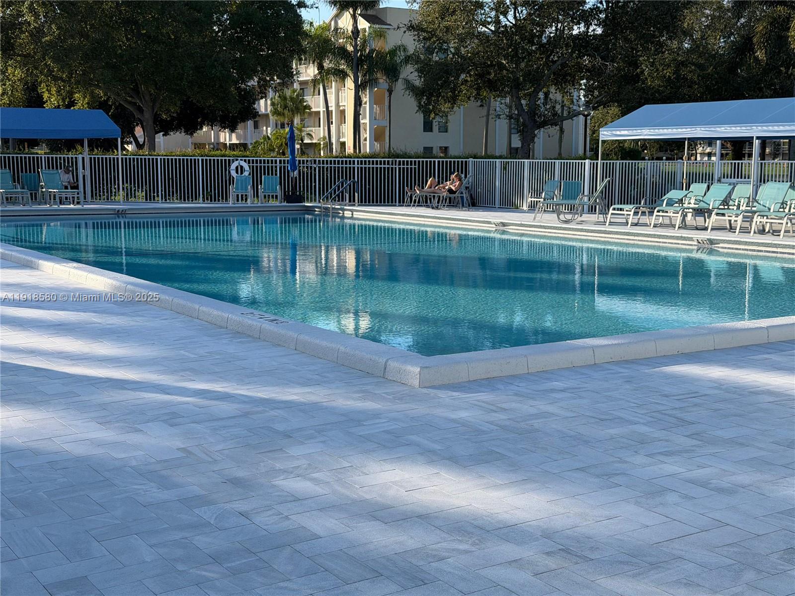 HUNTINGTON LAKES SEC FIVE - Residential Lease