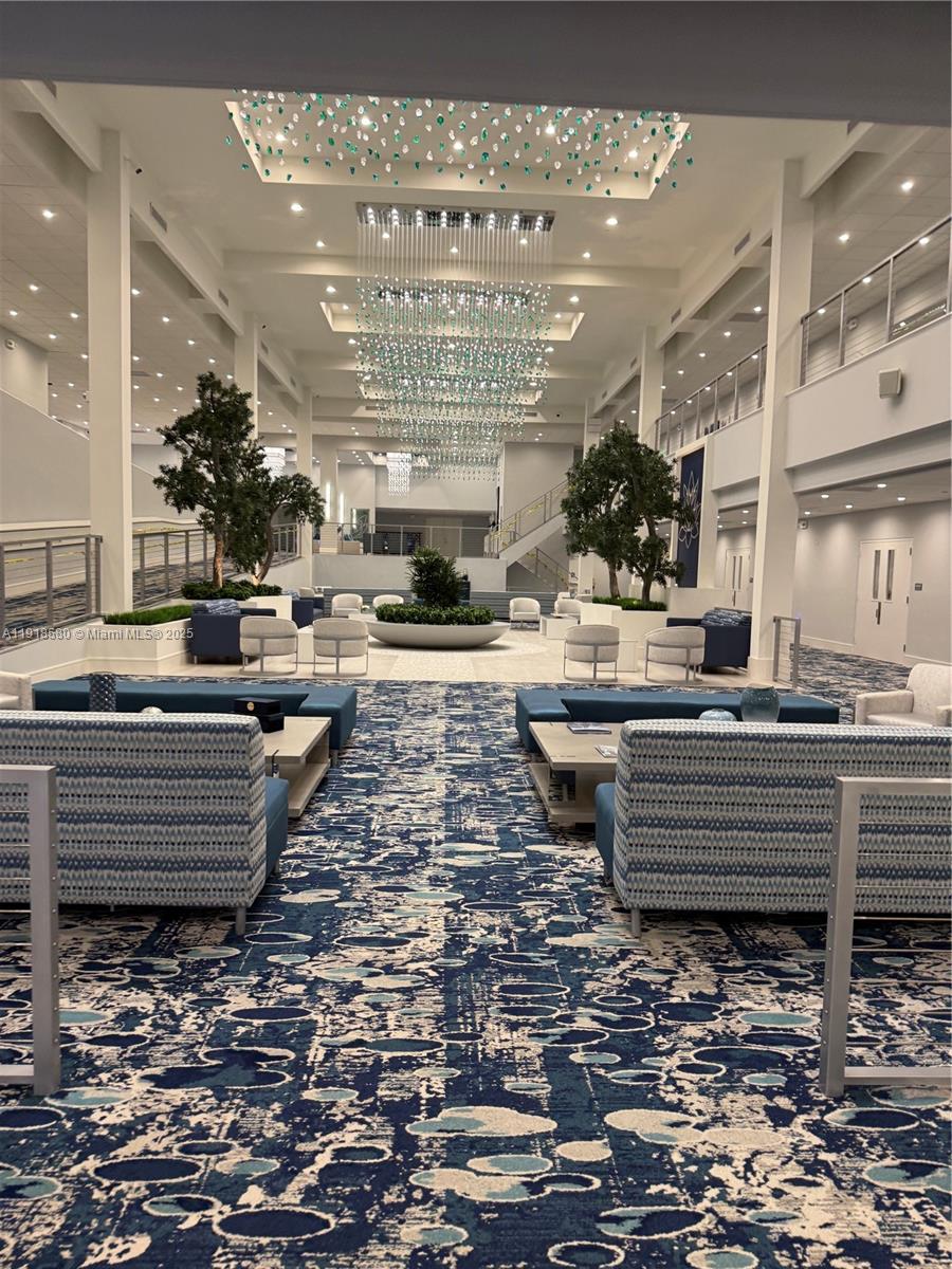 HUNTINGTON LAKES SEC FIVE - Residential Lease