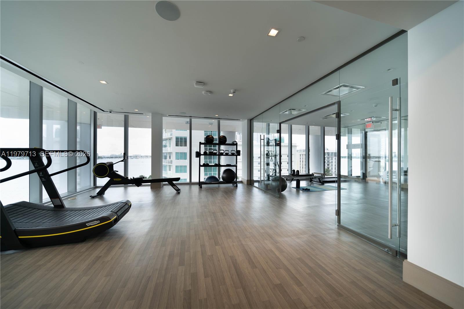 ESCOTTONIA PARK - Residential