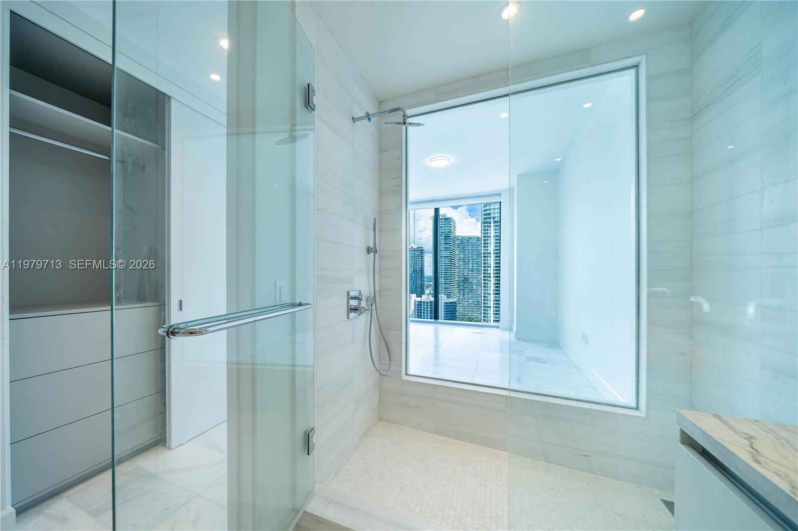 ESCOTTONIA PARK - Residential