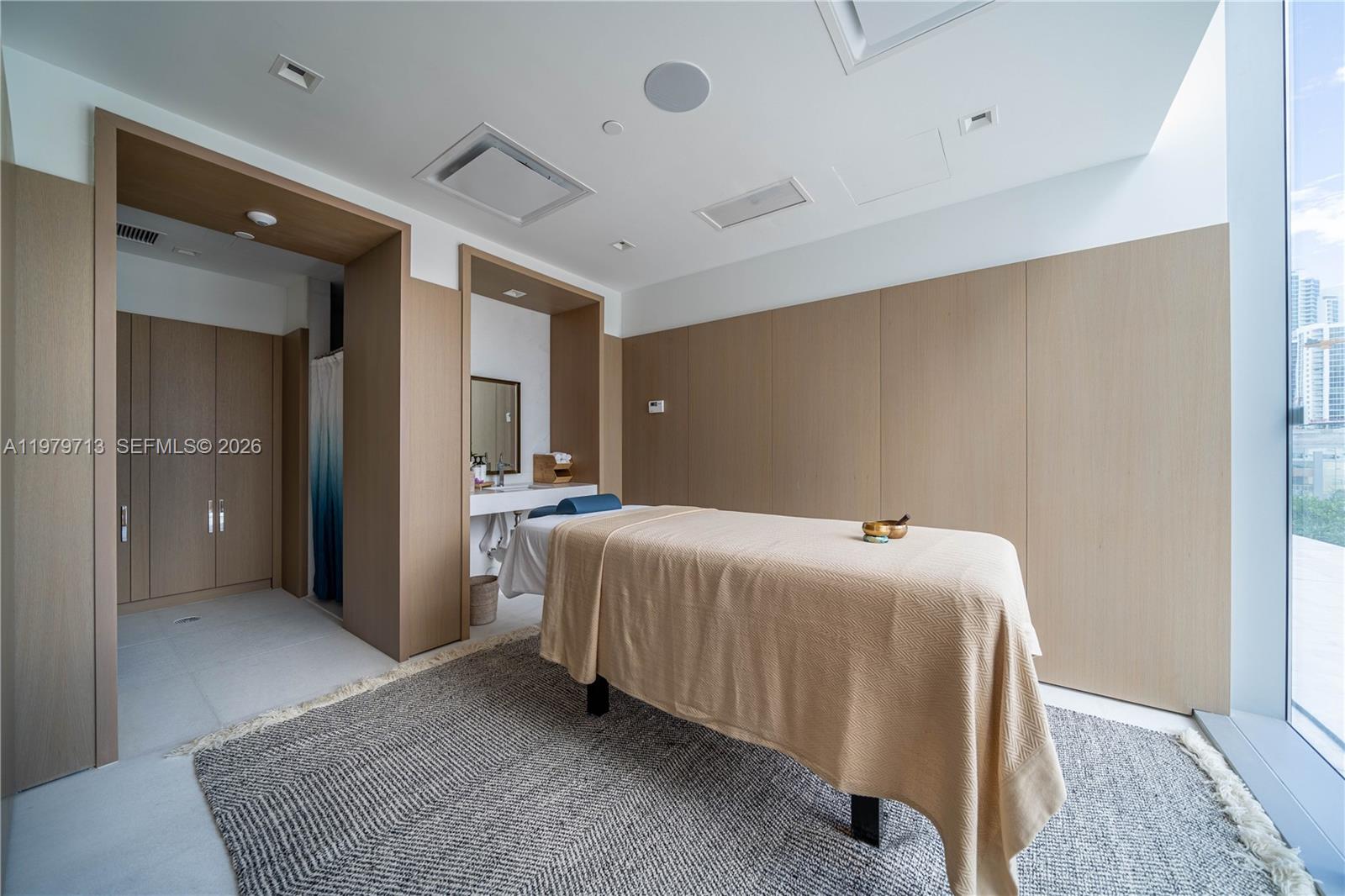 ESCOTTONIA PARK - Residential