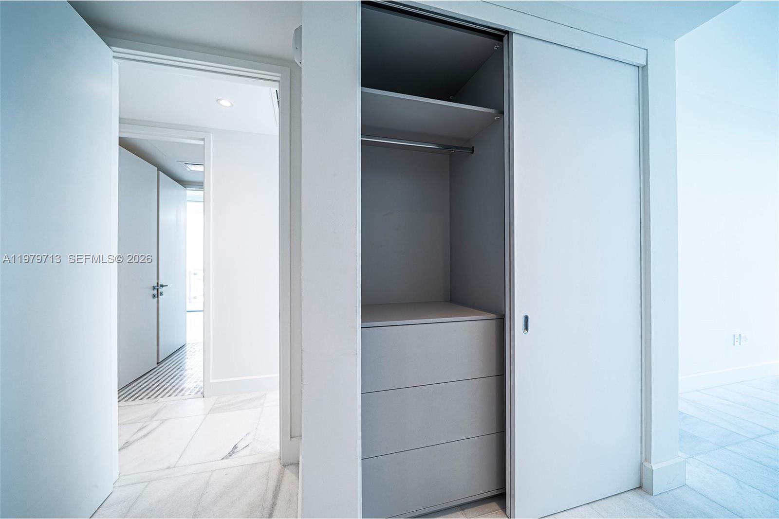 ESCOTTONIA PARK - Residential