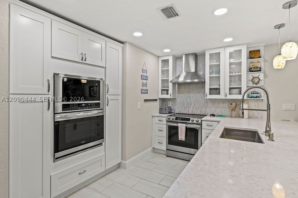 4949 N Highway A1a 112