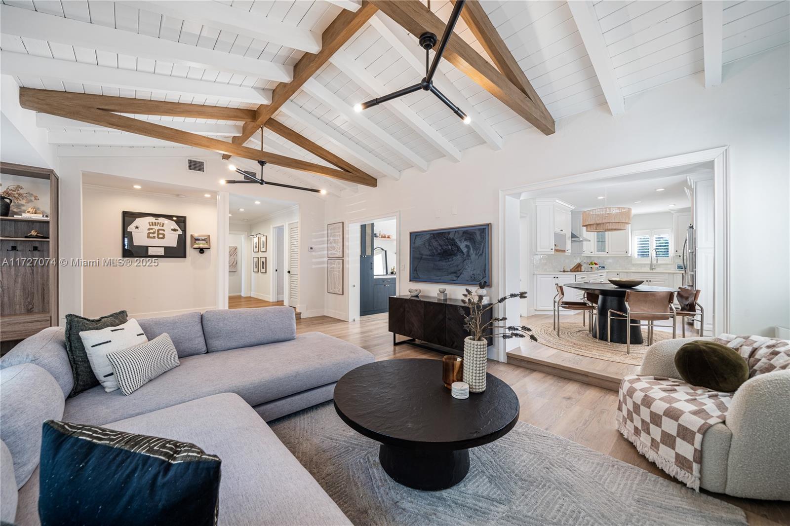 440 Zamora Ave